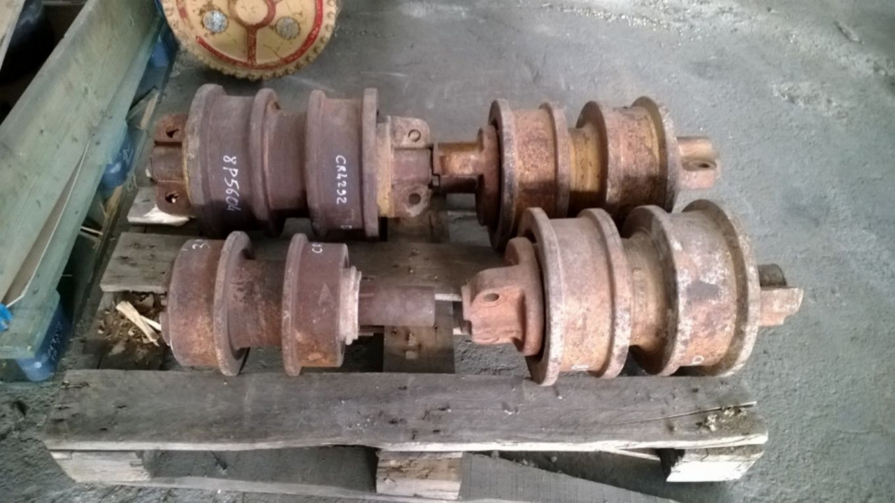 Caterpillar D9G D9H rullo superiore. - Опорный каток для Строительной техники: фото 1 Caterpillar D9G D9H rullo superiore. - Опорный каток для Строительной техники: фото 1