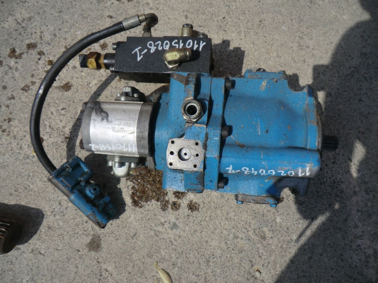 VOLVO L120C ALBERO, SENSORE E POMPA - Трансмиссия для Строительной техники: фото 3 VOLVO L120C ALBERO, SENSORE E POMPA - Трансмиссия для Строительной техники: фото 3