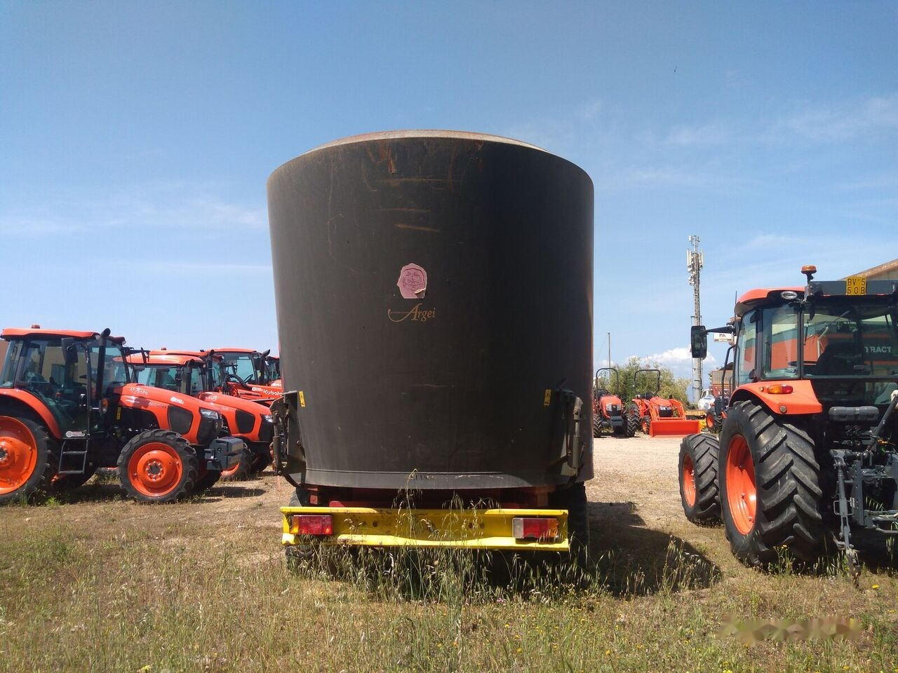 MUTTI ADOLFO ROLLER CAR MC 16 - Кормораздатчик: фото 3 MUTTI ADOLFO ROLLER CAR MC 16 - Кормораздатчик: фото 3