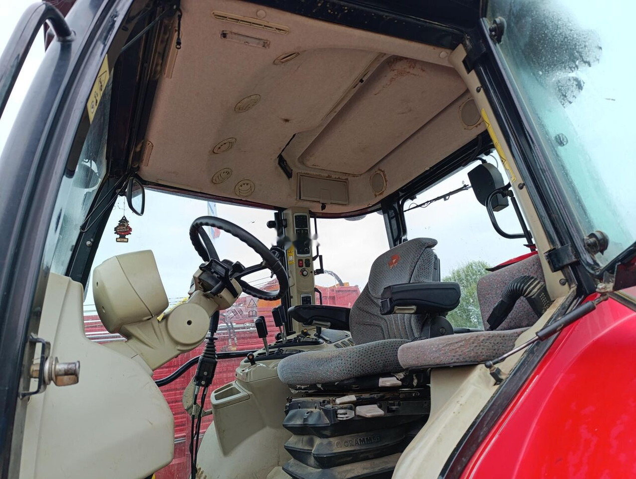 Трактор Massey Ferguson 7714 DYNA-4: фото 7 Трактор Massey Ferguson 7714 DYNA-4: фото 7