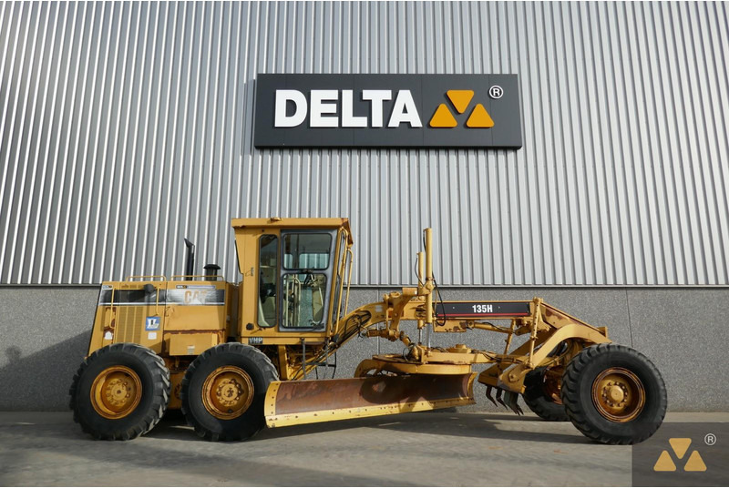 Caterpillar 135H - Грейдер: фото 2 Caterpillar 135H - Грейдер: фото 2