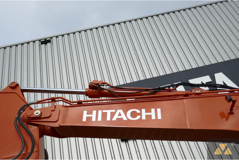 Гусеничный экскаватор Hitachi ZX210LC-7: фото 13
