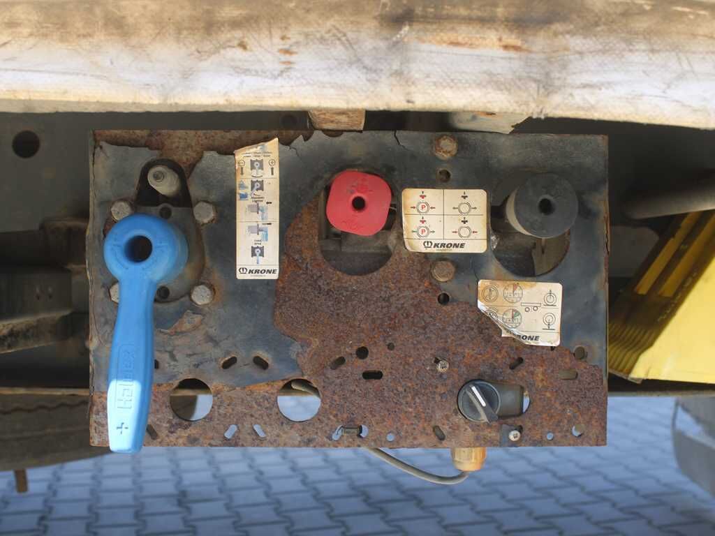 Krone SD, LOWDECK, MULTILOCK, LIFTING AXLE, LIFTING ROOF - Тентованный полуприцеп: фото 5 Krone SD, LOWDECK, MULTILOCK, LIFTING AXLE, LIFTING ROOF - Тентованный полуприцеп: фото 5