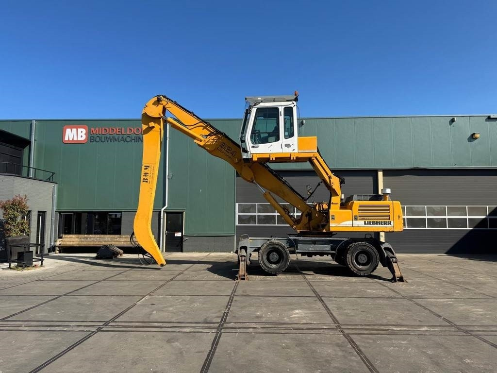 Liebherr A 924 B - Перегружатель: фото 1 Liebherr A 924 B - Перегружатель: фото 1