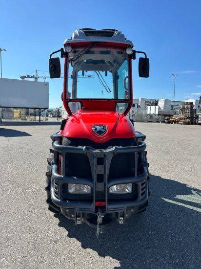 Antonio Carraro SRX 5800 TORA REDCAB, YANMAR; RADIO; KLIMA; RevGuide - Трактор: фото 3 Antonio Carraro SRX 5800 TORA REDCAB, YANMAR; RADIO; KLIMA; RevGuide - Трактор: фото 3