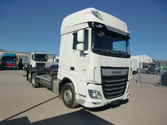 DAF XF 480 FAR BDF SSC Euro 6 Liftachse, Retarder - Грузовик-контейнеровоз/ Сменный кузов: фото 3 DAF XF 480 FAR BDF SSC Euro 6 Liftachse, Retarder - Грузовик-контейнеровоз/ Сменный кузов: фото 3