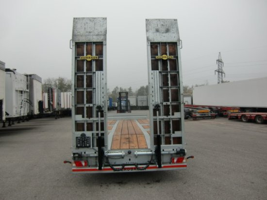 HUMBAUR HBTZ 217224 BS schräg Tandem-Tieflader Verzinkt, SAF-Achsen, - Низкорамный прицеп: фото 5 HUMBAUR HBTZ 217224 BS schräg Tandem-Tieflader Verzinkt, SAF-Achsen, - Низкорамный прицеп: фото 5