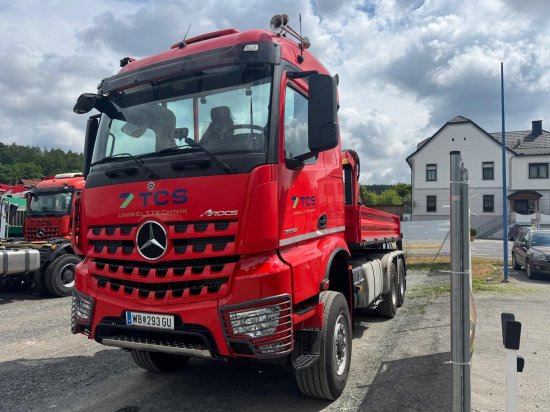 Mercedes-Benz AROCS 3552 963-2F Epsilon M100L86 Kran ? Leistungsstarker Holzladekran mit hoher Reichweite - Автоманипулятор: фото 1 Mercedes-Benz AROCS 3552 963-2F Epsilon M100L86 Kran ? Leistungsstarker Holzladekran mit hoher Reichweite - Автоманипулятор: фото 1