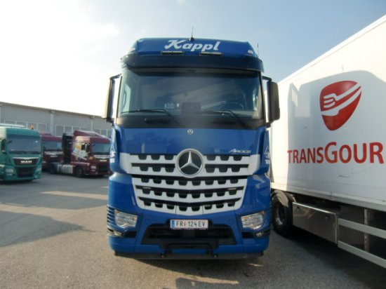 Mercedes-Benz Arocs 3353 6x4 Holztransp., Palfinger Kran Epsilon - Лесовоз, Автоманипулятор: фото 2 Mercedes-Benz Arocs 3353 6x4 Holztransp., Palfinger Kran Epsilon - Лесовоз, Автоманипулятор: фото 2