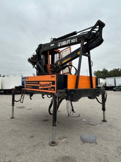 Plateau-Wechselpritsche mit Loglift 140S inkl. Rotator und Greifer - Прицеп-контейнеровоз/ Сменный кузов: фото 3 Plateau-Wechselpritsche mit Loglift 140S inkl. Rotator und Greifer - Прицеп-контейнеровоз/ Сменный кузов: фото 3