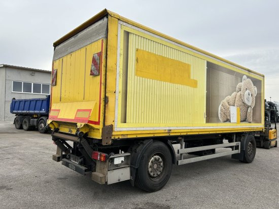 Saxas, Anhängewagen Kofferaufbau mit Hebebühne - Прицеп-фургон: фото 1 Saxas, Anhängewagen Kofferaufbau mit Hebebühne - Прицеп-фургон: фото 1