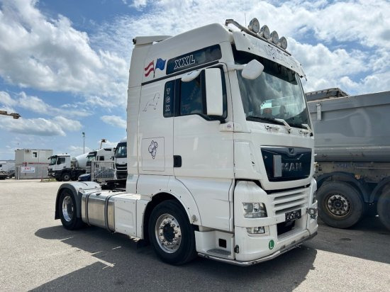MAN TGX 18.460 XXL Intarder, Standklima, Automatik, EURO 6, Motorschaden/Engine Damage - Тягач: фото 3 MAN TGX 18.460 XXL Intarder, Standklima, Automatik, EURO 6, Motorschaden/Engine Damage - Тягач: фото 3