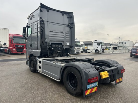 MAN TGX 18.640, Individual S, Full-Air, Alufelgen, Standklima, E6, Performance-Line, - Тягач: фото 4 MAN TGX 18.640, Individual S, Full-Air, Alufelgen, Standklima, E6, Performance-Line, - Тягач: фото 4