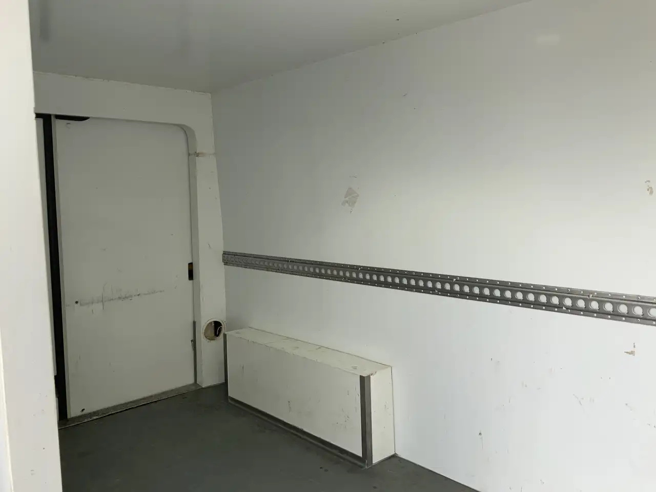 Ford Transit 350 2.0 TDCI L3H2 Trend Koelauto & Vries Automaat - Цельнометаллический фургон: фото 5 Ford Transit 350 2.0 TDCI L3H2 Trend Koelauto & Vries Automaat - Цельнометаллический фургон: фото 5