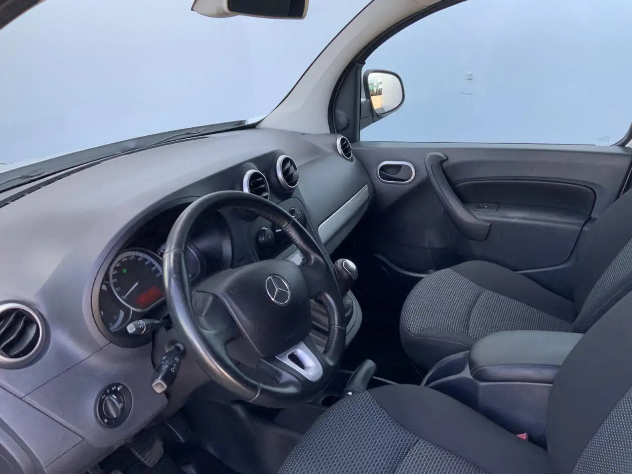 Mercedes-Benz Citan 109 CDI BlueEFFICIENCY Airco Cruise Euro 5 - Легковой фургон: фото 5 Mercedes-Benz Citan 109 CDI BlueEFFICIENCY Airco Cruise Euro 5 - Легковой фургон: фото 5