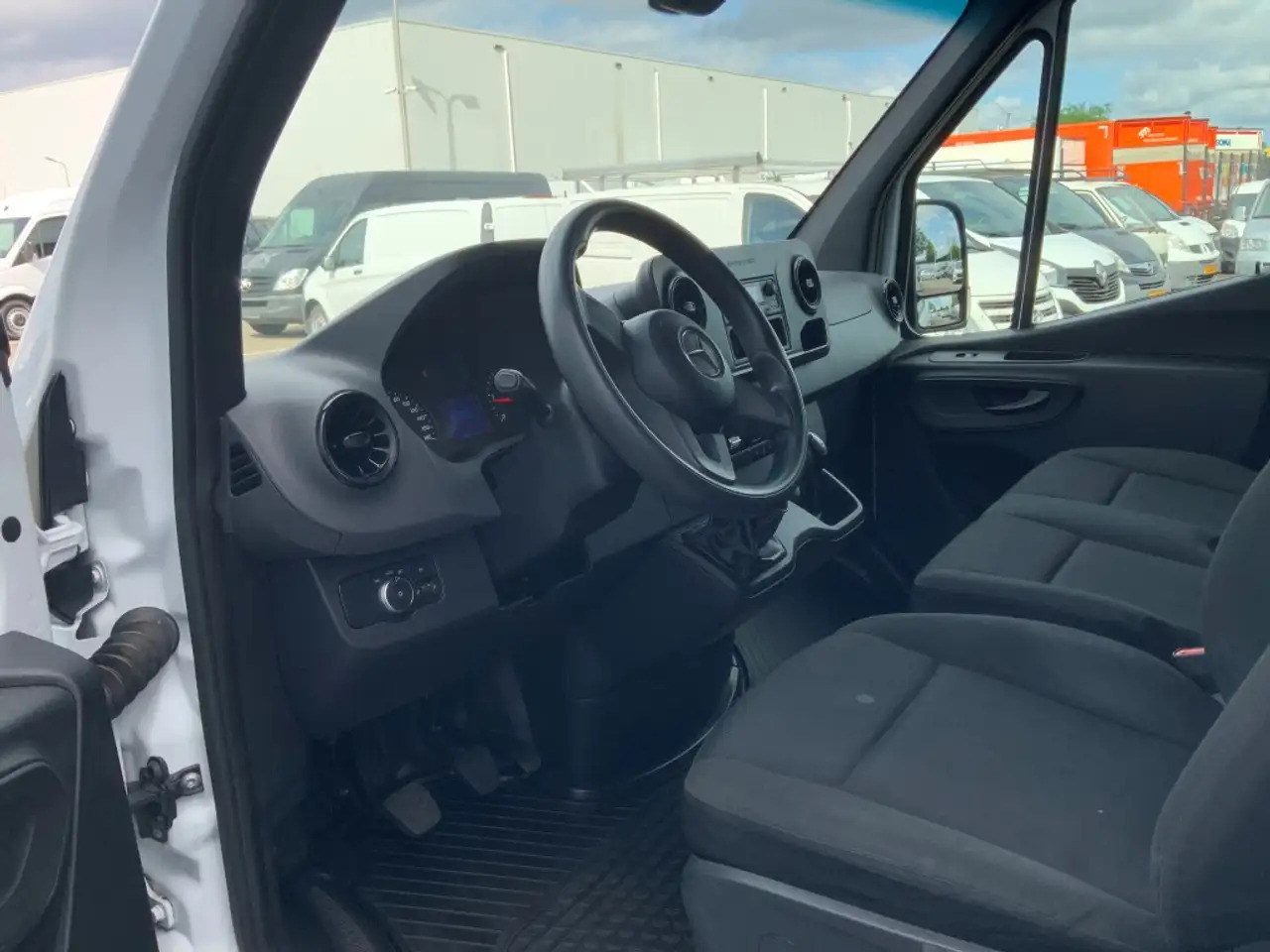 Mercedes-Benz Sprinter 314 2.2 CDI 366 L2H2 Airco 3 Zits Euro 6 - Цельнометаллический фургон: фото 5 Mercedes-Benz Sprinter 314 2.2 CDI 366 L2H2 Airco 3 Zits Euro 6 - Цельнометаллический фургон: фото 5