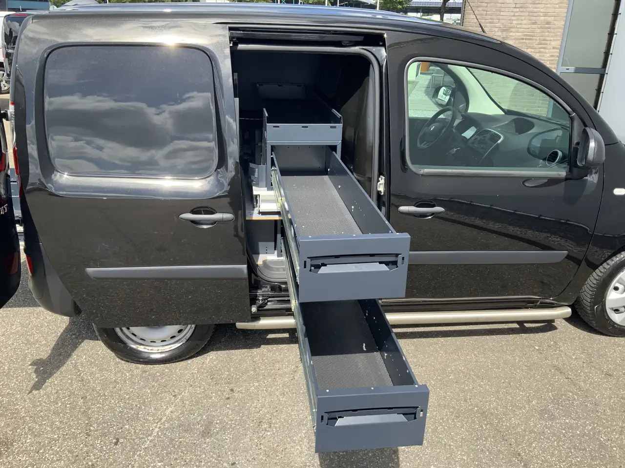 Renault Kangoo 1.5 dCi 90 Energy Comfort Plus .Sortimo Kasten Com - Легковой фургон: фото 5 Renault Kangoo 1.5 dCi 90 Energy Comfort Plus .Sortimo Kasten Com - Легковой фургон: фото 5