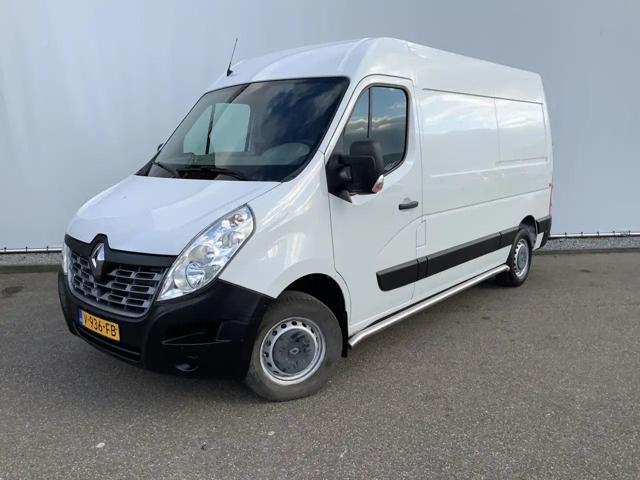 Renault Master T35 2.3 dCi L2H3 Airco Camera Navi Side Bar 3 Zits - Цельнометаллический фургон: фото 1 Renault Master T35 2.3 dCi L2H3 Airco Camera Navi Side Bar 3 Zits - Цельнометаллический фургон: фото 1