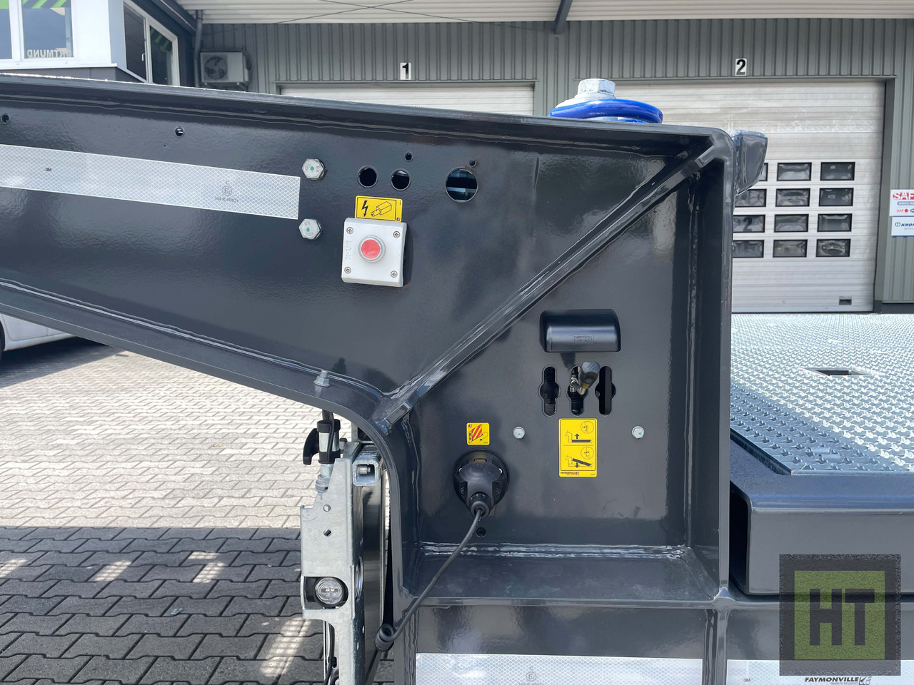 Faymonville 3-Achs-Semi-hydr.Ladeboden mit Rampen-Gitterrost - Низкорамный полуприцеп: фото 4 Faymonville 3-Achs-Semi-hydr.Ladeboden mit Rampen-Gitterrost - Низкорамный полуприцеп: фото 4