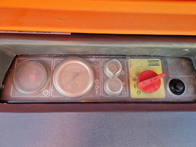 Atlas-Copco XAS57 - Воздушный компрессор: фото 4 Atlas-Copco XAS57 - Воздушный компрессор: фото 4