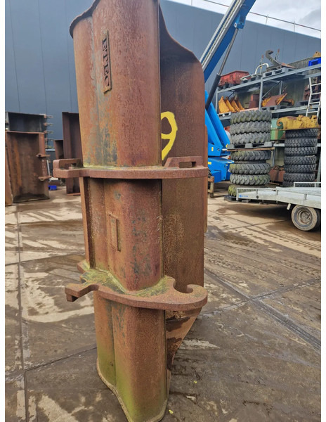 Ковш для Строительной техники Onbekend brede bakken CW30/40: фото 17 Ковш для Строительной техники Onbekend brede bakken CW30/40: фото 17