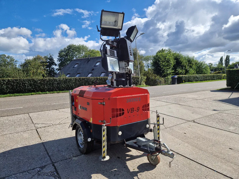 Tower Light VB9 mobiele lichtmast 9m. hoog - Осветительная мачта: фото 3 Tower Light VB9 mobiele lichtmast 9m. hoog - Осветительная мачта: фото 3