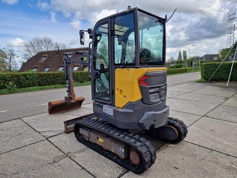 Volvo ECR25D met 2562 uur - Мини-экскаватор: фото 3 Volvo ECR25D met 2562 uur - Мини-экскаватор: фото 3
