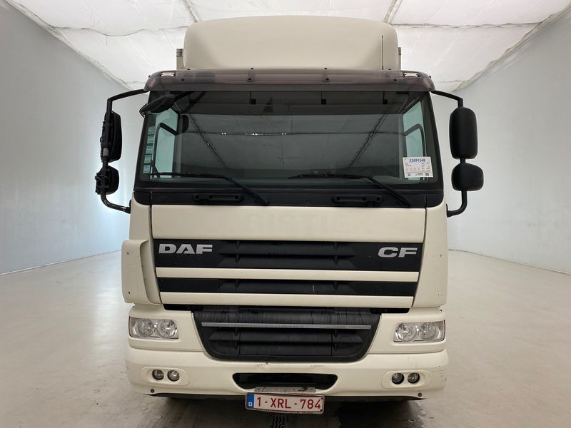 DAF CF65.250 - Грузовик с закрытым кузовом: фото 2 DAF CF65.250 - Грузовик с закрытым кузовом: фото 2