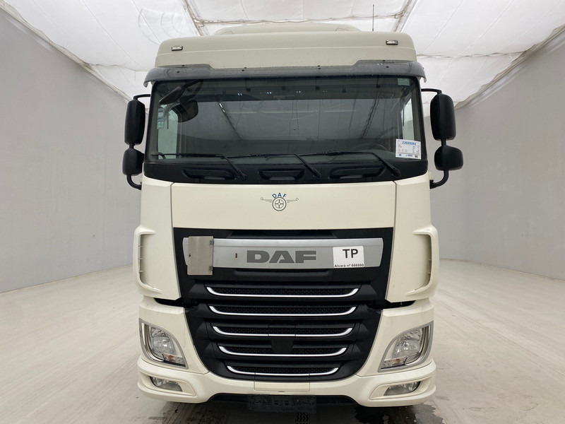 DAF XF 460 Space Cab - Тягач: фото 2 DAF XF 460 Space Cab - Тягач: фото 2