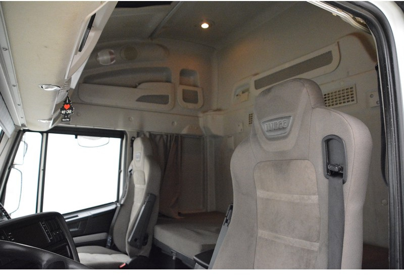 Тягач Iveco Stralis AS440S40 LNG Natural Power: фото 8 Тягач Iveco Stralis AS440S40 LNG Natural Power: фото 8