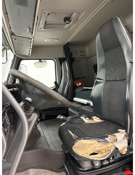 Грузовик-цистерна Volvo FH420 - 6x2: фото 12 Грузовик-цистерна Volvo FH420 - 6x2: фото 12