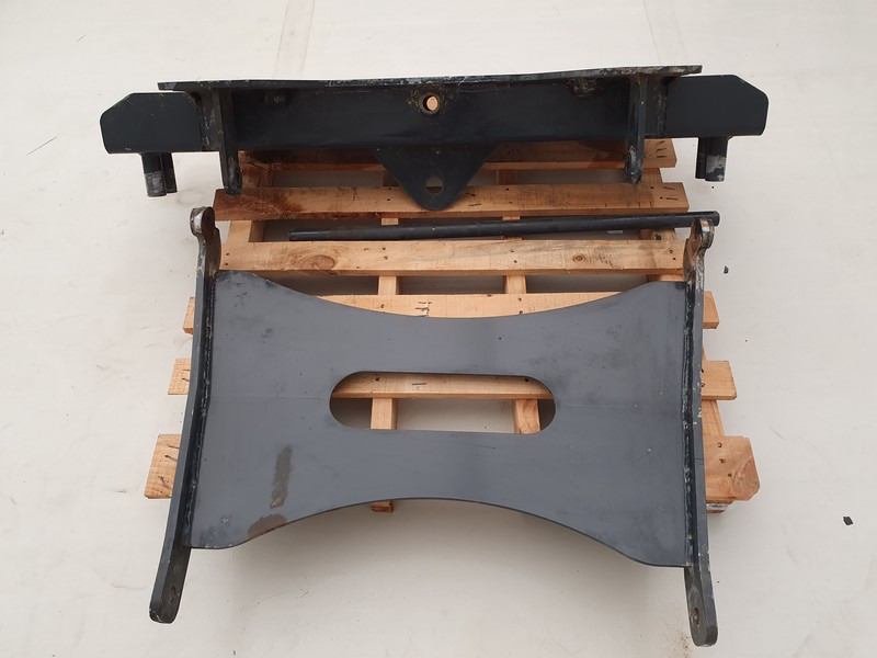 Scania G-Serie DIN-plaat DIN-plaat SCANIA G-Serie Bumper zout strooimachine - Запчасти: фото 4 Scania G-Serie DIN-plaat DIN-plaat SCANIA G-Serie Bumper zout strooimachine - Запчасти: фото 4