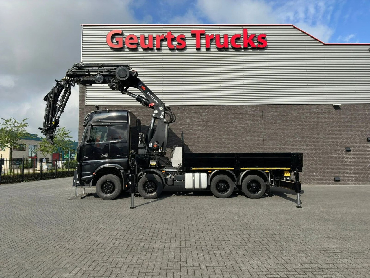 Mercedes-Benz Arocs 3251 8X4 + HIAB 1058 E-8 + JIB 150X-6 JDC - Автоманипулятор: фото 5 Mercedes-Benz Arocs 3251 8X4 + HIAB 1058 E-8 + JIB 150X-6 JDC - Автоманипулятор: фото 5
