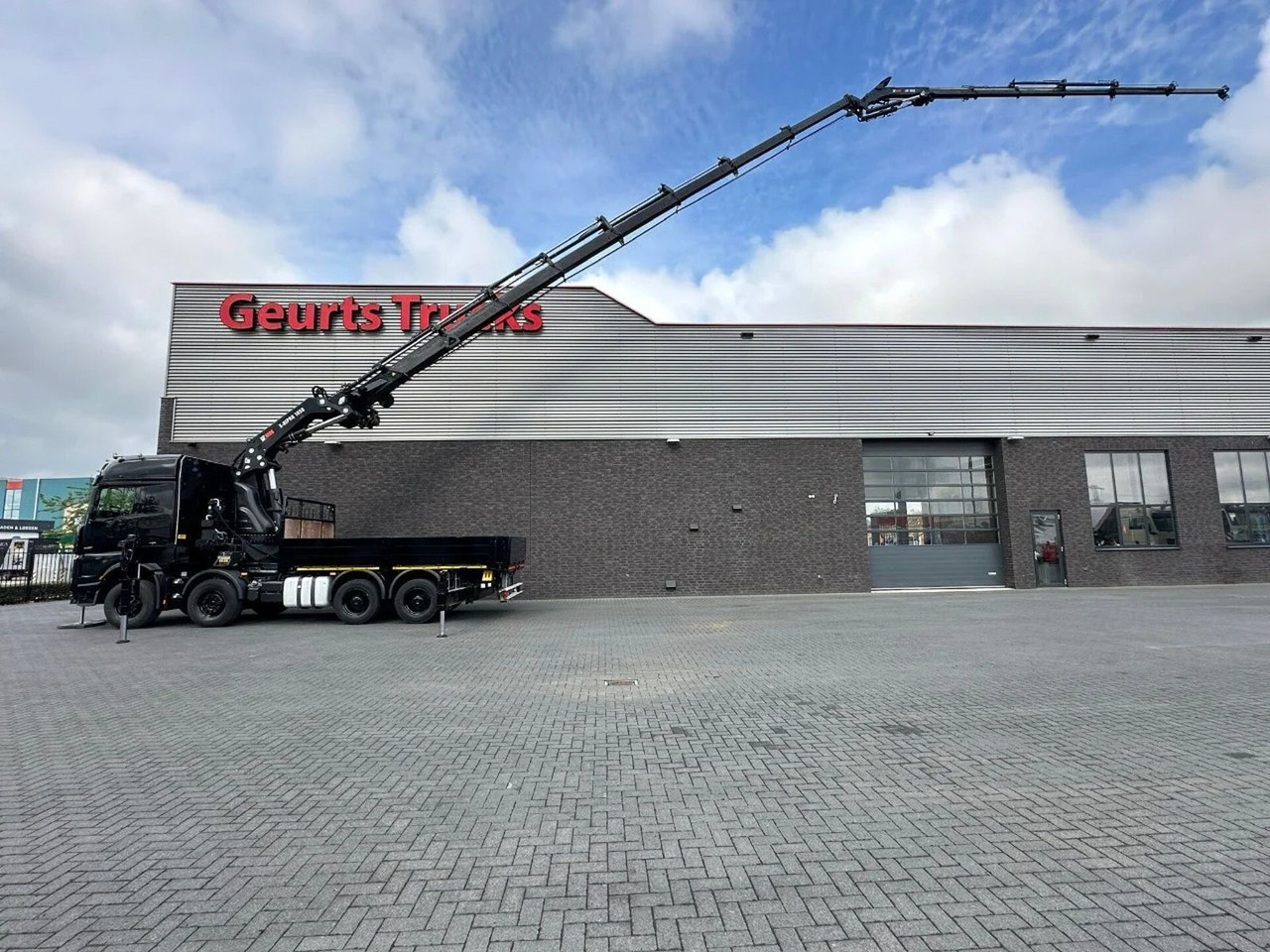 Mercedes-Benz Arocs 3251 8X4 + HIAB 1058 E-8 + JIB 150X-6 JDC - Автоманипулятор: фото 1 Mercedes-Benz Arocs 3251 8X4 + HIAB 1058 E-8 + JIB 150X-6 JDC - Автоманипулятор: фото 1