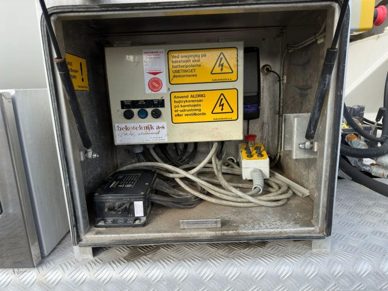 Volvo FM 410 8X4 + STETTER 9 M3 MIXER/MISCHER + THEAM 15 M TRANSPORTBAND/BELT в лизинг Volvo FM 410 8X4 + STETTER 9 M3 MIXER/MISCHER + THEAM 15 M TRANSPORTBAND/BELT: фото 17 Volvo FM 410 8X4 + STETTER 9 M3 MIXER/MISCHER + THEAM 15 M TRANSPORTBAND/BELT в лизинг Volvo FM 410 8X4 + STETTER 9 M3 MIXER/MISCHER + THEAM 15 M TRANSPORTBAND/BELT: фото 17