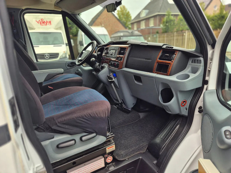 Camper ROLLER TEAM AUTOROLLER 595 P... trekhaak,eerste eigenaar. - Полуинтегрированный автодом: фото 4 Camper ROLLER TEAM AUTOROLLER 595 P... trekhaak,eerste eigenaar. - Полуинтегрированный автодом: фото 4