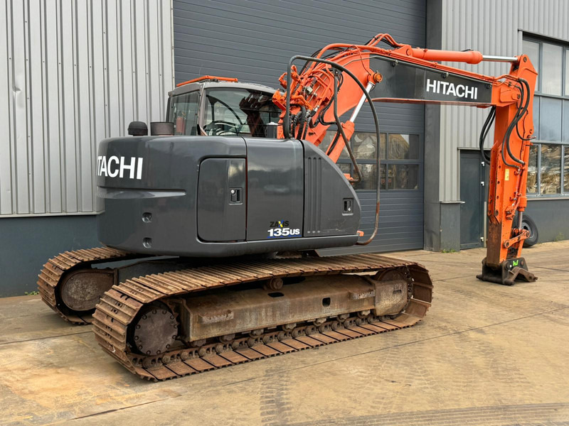 Hitachi ZX135US - Гусеничный экскаватор: фото 5 Hitachi ZX135US - Гусеничный экскаватор: фото 5