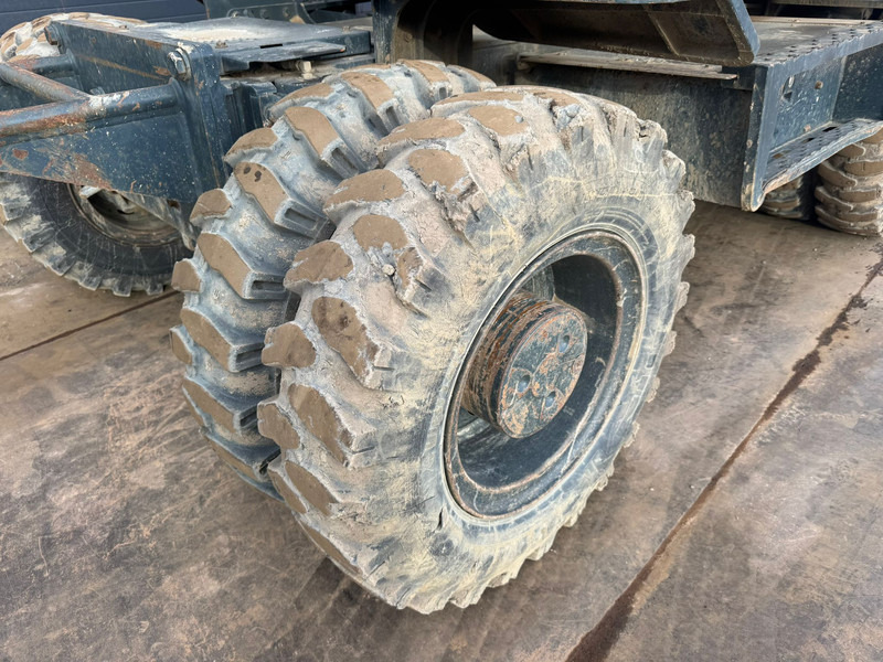 Колёсный экскаватор Hyundai Robex 180W-9A: фото 10 Колёсный экскаватор Hyundai Robex 180W-9A: фото 10