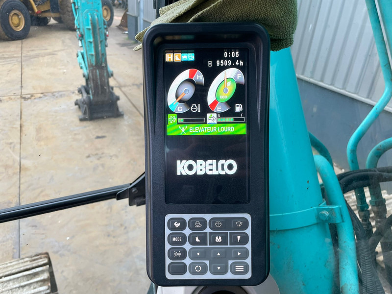 Гусеничный экскаватор Kobelco SK300LC-10E: фото 15