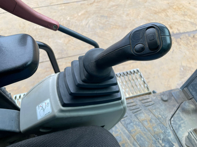 Гусеничный экскаватор Kobelco SK300LC-10E: фото 19