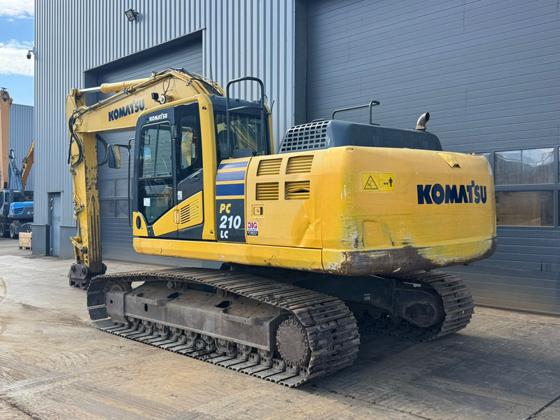 Komatsu PC210LC-10 - Гусеничный экскаватор: фото 3 Komatsu PC210LC-10 - Гусеничный экскаватор: фото 3