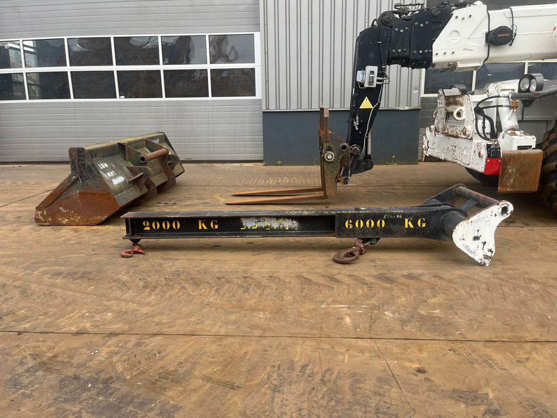 Manitou MRT2150+ plus privilege - Телескопический погрузчик: фото 3 Manitou MRT2150+ plus privilege - Телескопический погрузчик: фото 3