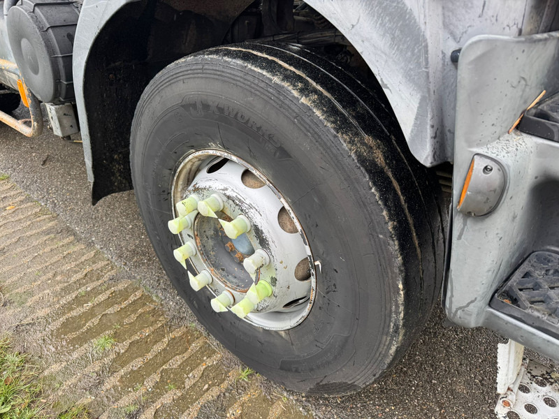 Самосвал Renault Kerax 320.26 dCI 6x4 Kipper: фото 9 Самосвал Renault Kerax 320.26 dCI 6x4 Kipper: фото 9