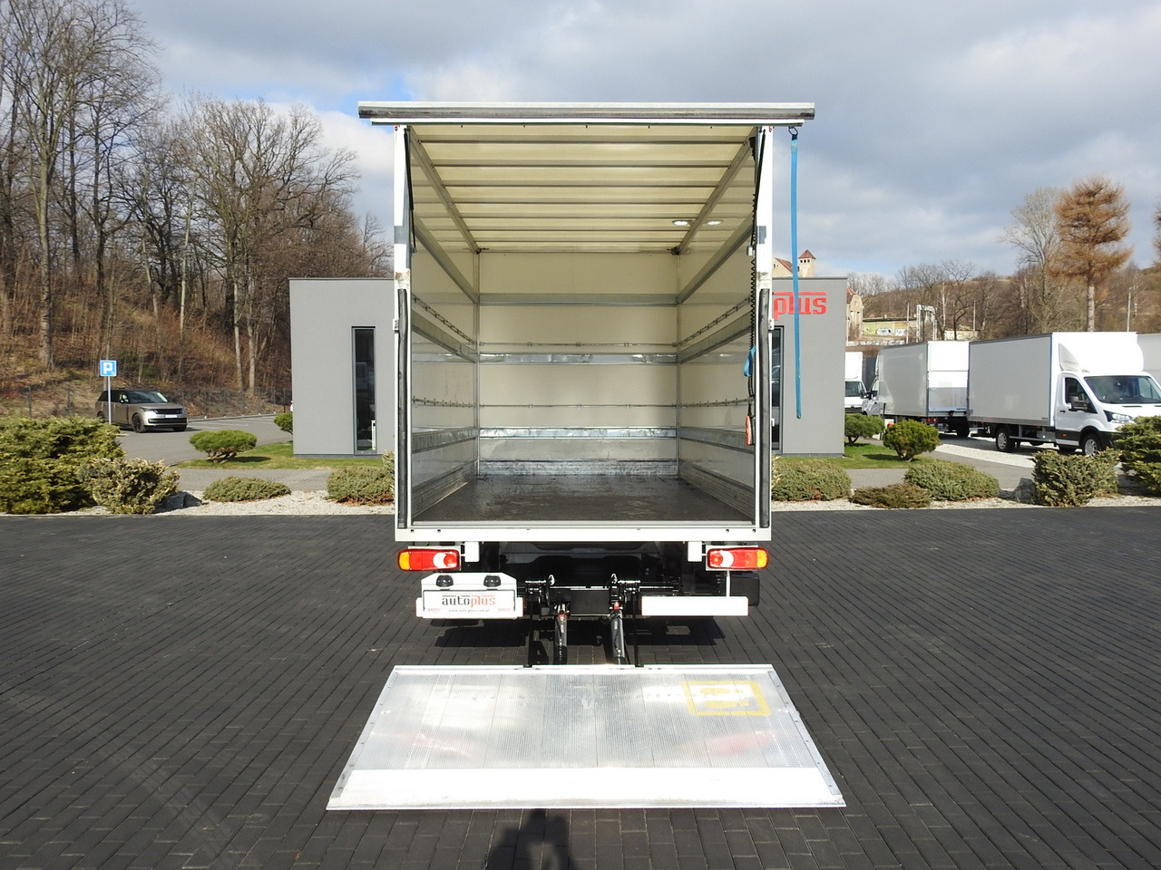 Фургон-рефрижератор FIAT DUCATO BOX LIFT 8 PALLETS CRUISE CONTROL NAVIGATION LED LIGHTS AIR CONDITIONING 130HP: фото 11 Фургон-рефрижератор FIAT DUCATO BOX LIFT 8 PALLETS CRUISE CONTROL NAVIGATION LED LIGHTS AIR CONDITIONING 130HP: фото 11