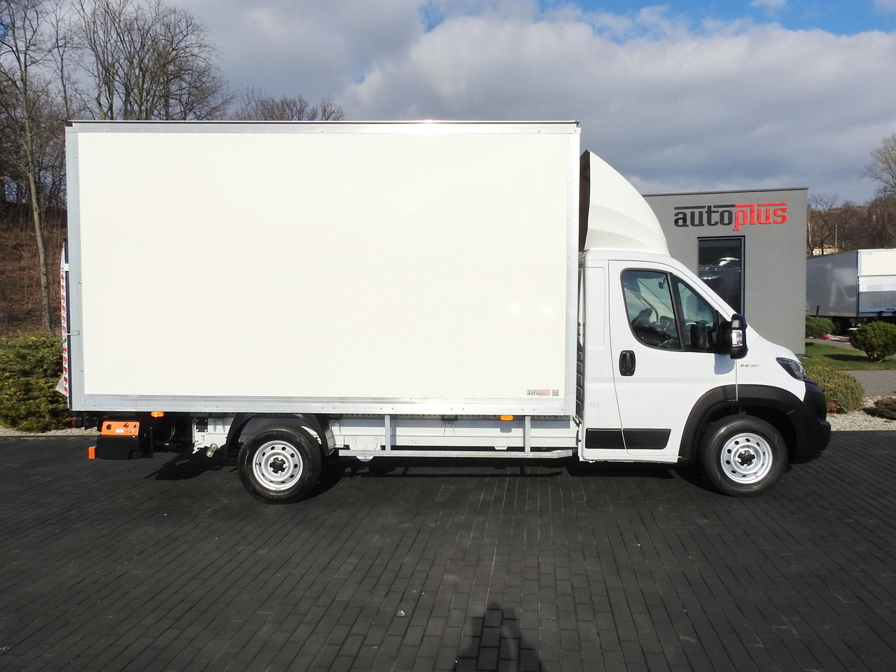Фургон-рефрижератор FIAT DUCATO BOX LIFT 8 PALLETS CRUISE CONTROL NAVIGATION LED LIGHTS AIR CONDITIONING 130HP: фото 7 Фургон-рефрижератор FIAT DUCATO BOX LIFT 8 PALLETS CRUISE CONTROL NAVIGATION LED LIGHTS AIR CONDITIONING 130HP: фото 7