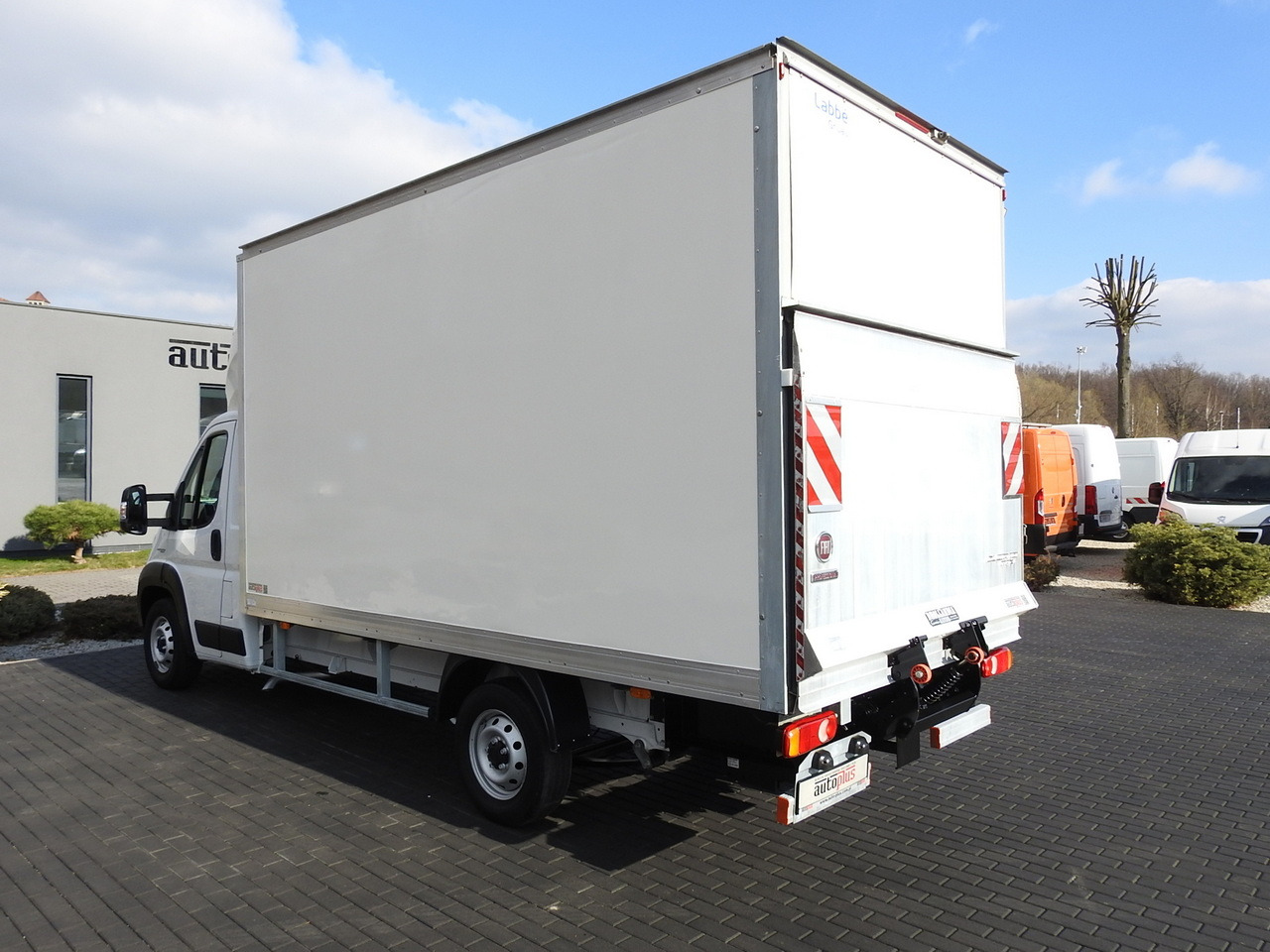Фургон-рефрижератор FIAT DUCATO BOX LIFT 8 PALLETS CRUISE CONTROL NAVIGATION LED LIGHTS AIR CONDITIONING 130HP: фото 9 Фургон-рефрижератор FIAT DUCATO BOX LIFT 8 PALLETS CRUISE CONTROL NAVIGATION LED LIGHTS AIR CONDITIONING 130HP: фото 9