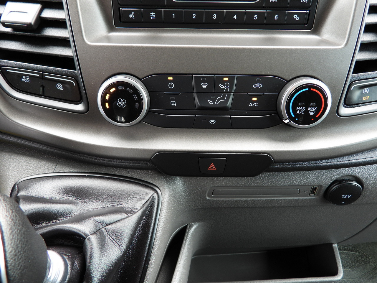 FORD TRANSIT BOX 8 PALLETS CRUISE CONTROL AIR CONDITIONING 130HP в лизинг FORD TRANSIT BOX 8 PALLETS CRUISE CONTROL AIR CONDITIONING 130HP: фото 36 FORD TRANSIT BOX 8 PALLETS CRUISE CONTROL AIR CONDITIONING 130HP в лизинг FORD TRANSIT BOX 8 PALLETS CRUISE CONTROL AIR CONDITIONING 130HP: фото 36