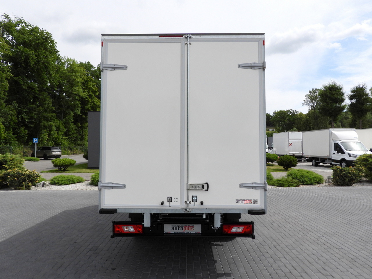 FORD TRANSIT BOX 8 PALLETS CRUISE CONTROL AIR CONDITIONING 130HP в лизинг FORD TRANSIT BOX 8 PALLETS CRUISE CONTROL AIR CONDITIONING 130HP: фото 10 FORD TRANSIT BOX 8 PALLETS CRUISE CONTROL AIR CONDITIONING 130HP в лизинг FORD TRANSIT BOX 8 PALLETS CRUISE CONTROL AIR CONDITIONING 130HP: фото 10