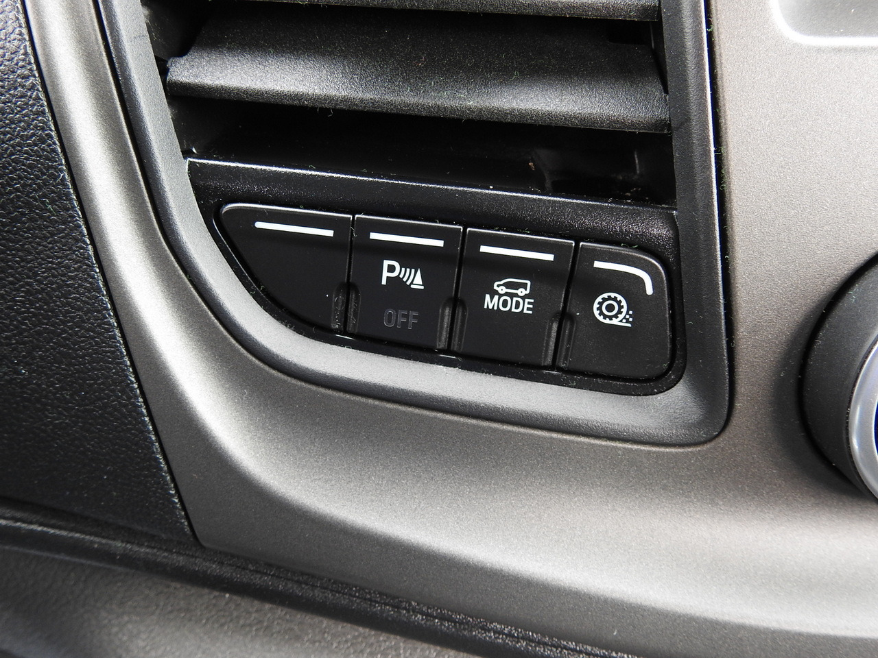 Цельнометаллический фургон FORD TRANSIT  BOX DELIVERY VAN 6 SEATS CRUISE CONTROL LED LIGHTS AIR CONDITIONING  180HP: фото 33