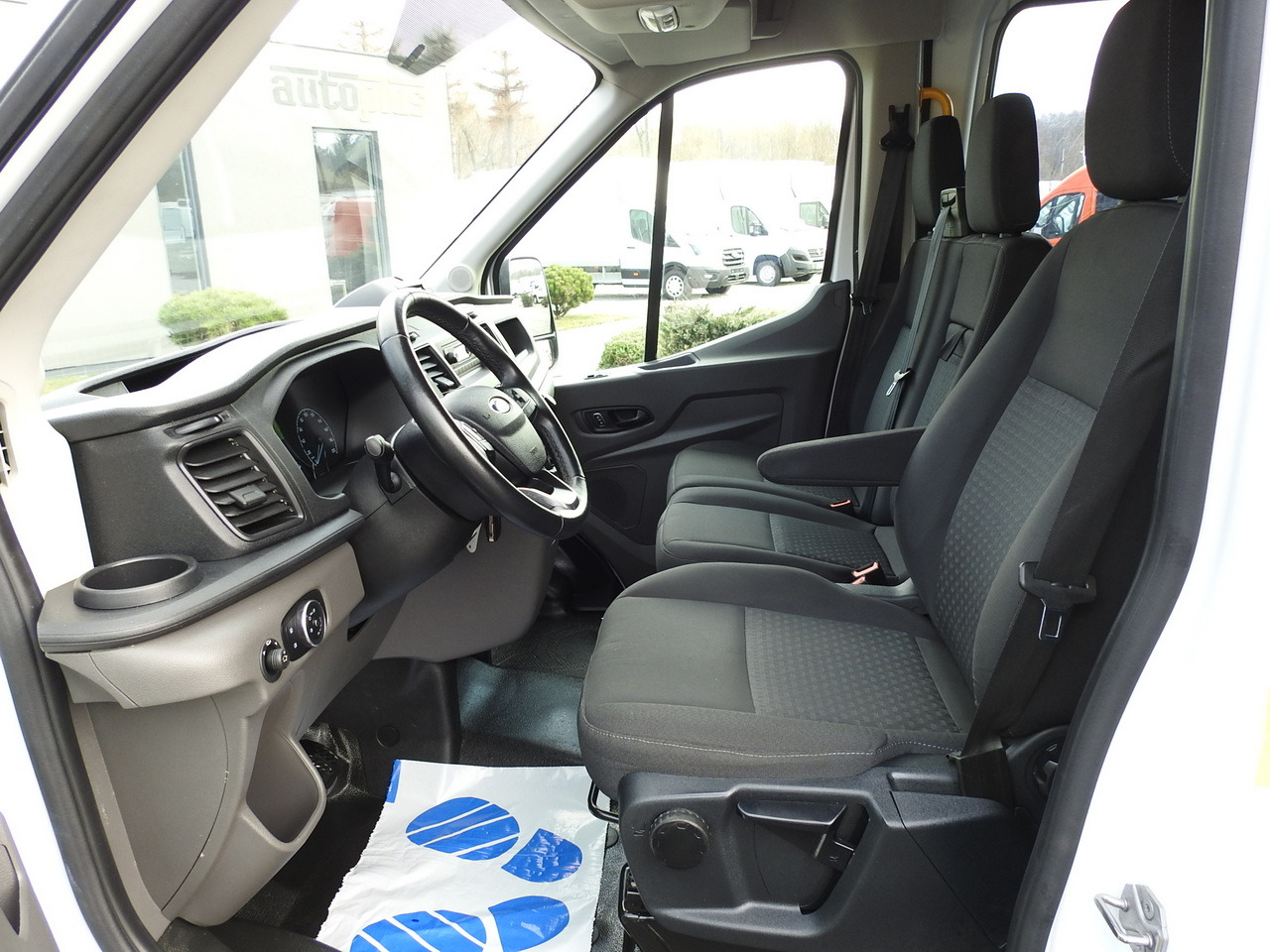 Цельнометаллический фургон FORD TRANSIT  BOX DELIVERY VAN 6 SEATS CRUISE CONTROL LED LIGHTS AIR CONDITIONING  180HP: фото 22